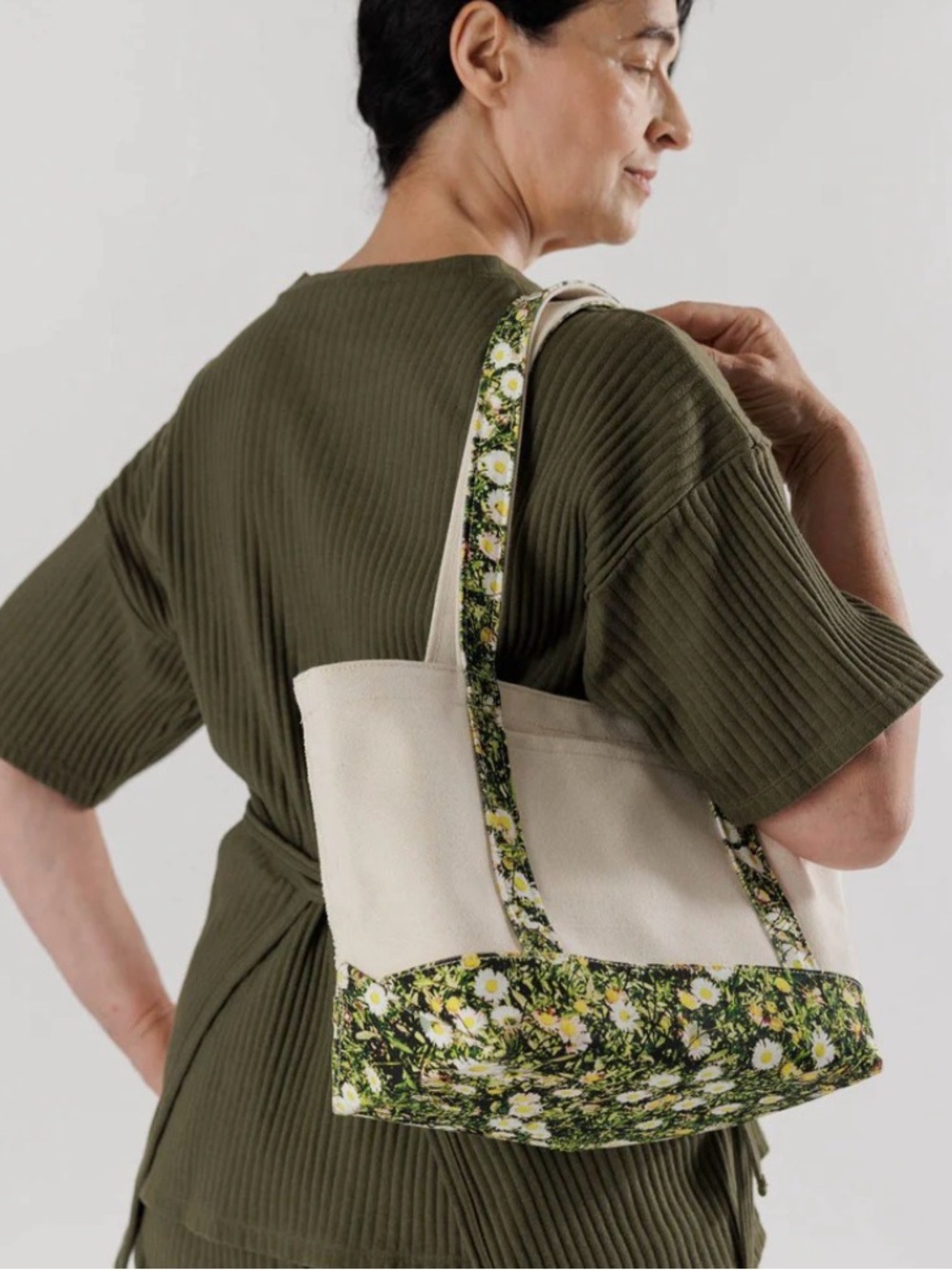 BAGGU Small Heavyweight Canvas Tote - Daisy [RETIRED ITEM] - Picture 5 of 5